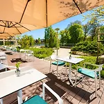 Aparthotel Z Jacuzzi I Widokiem Na Odre - Boulevard Drobnera 4*