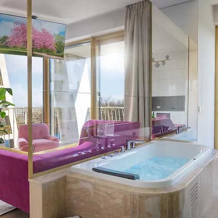 Z Jacuzzi I Widokiem Na Odre - Boulevard Drobnera 4* Breslavia