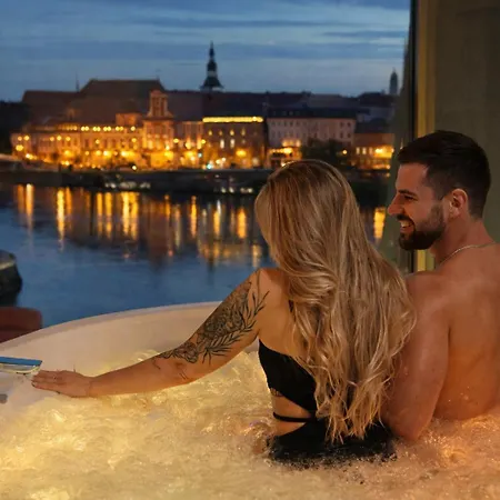 Z Jacuzzi I Widokiem Na Odre - Boulevard Drobnera 3* Вроцлав