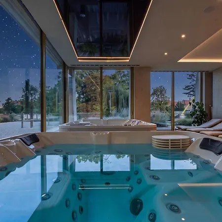 شقة فندقية Z Jacuzzi I Widokiem Na Odre - Boulevard Drobnera فروتسواف