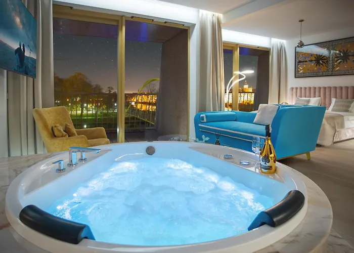 Z Jacuzzi I Widokiem Na Odrę - Boulevard Drobnera Hotel apartamentowy Wrocław
