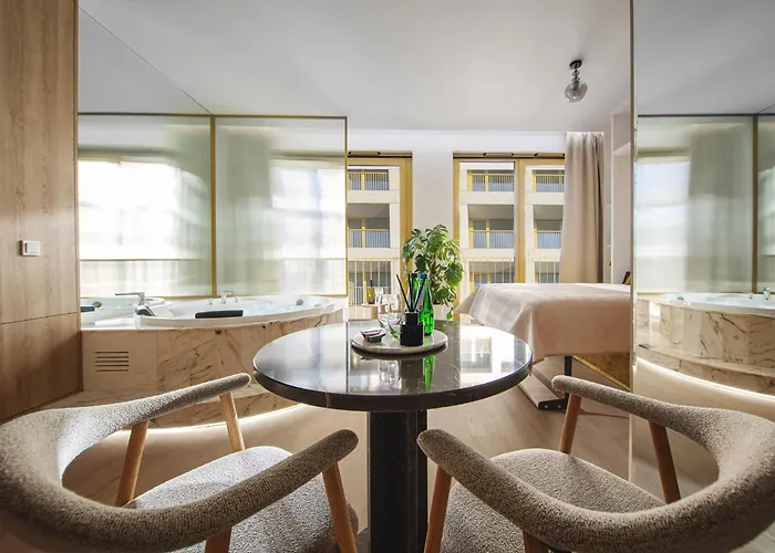 Z Jacuzzi I Widokiem Na Odrę - Boulevard Drobnera 3*