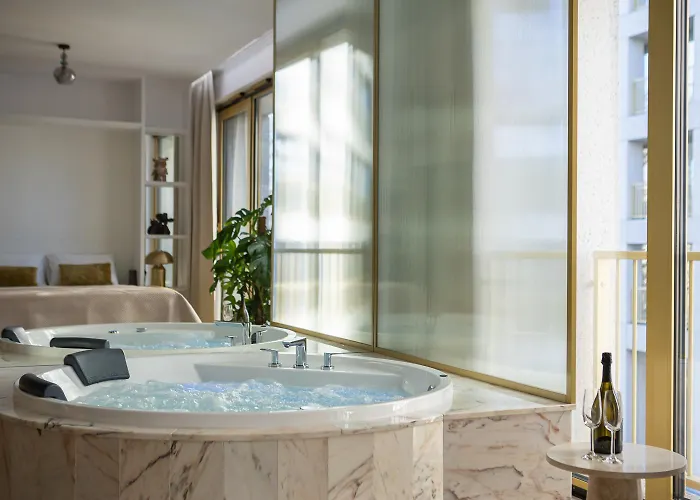 Z Jacuzzi I Widokiem Na Odrę - Boulevard Drobnera Hotel apartamentowy