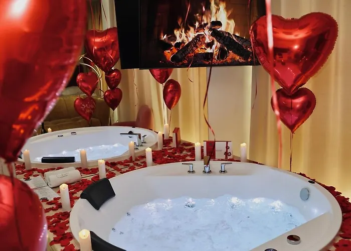 Z Jacuzzi I Widokiem Na Odrę - Boulevard Drobnera Hotel apartamentowy Wrocław